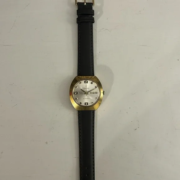 Zodiac SST 36000 Men's Hi-Beat Automatic Watch - Picture 3 of 7